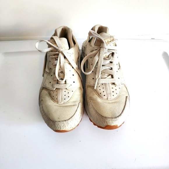 Nike Air Huarache Limited Edition Size 6.5 - Picture 1 of 9